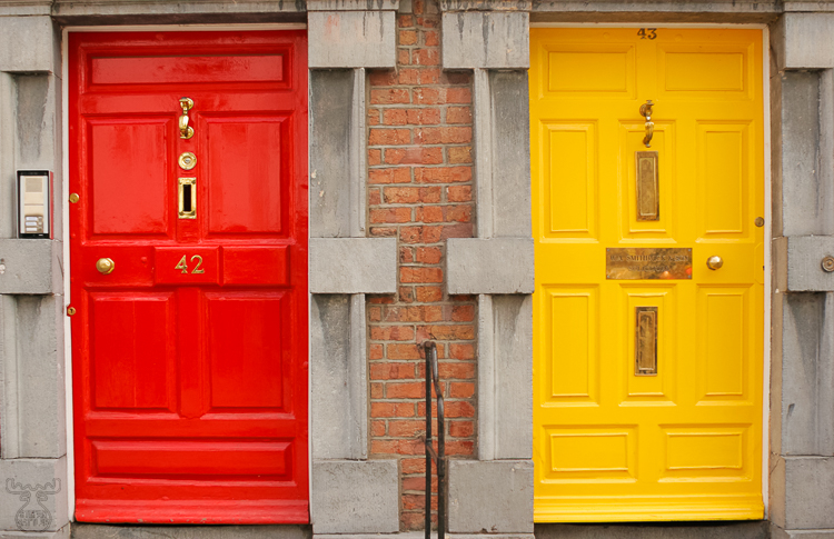 884 - Colorful doors - Farbenfrohe Türen